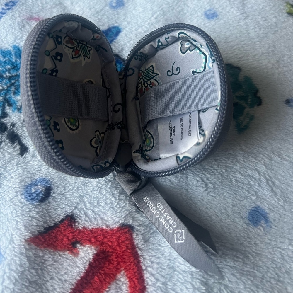 Air pod case